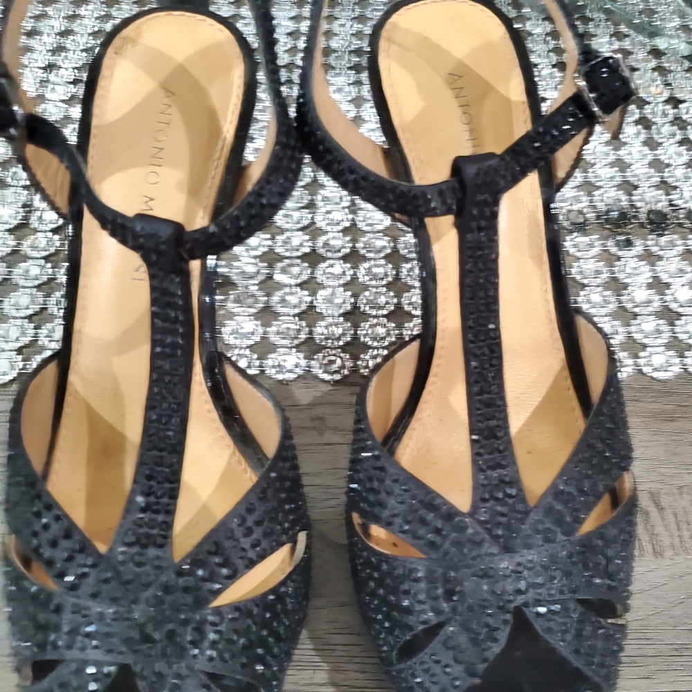 Antonio Melani Black Platform Heel 6.5